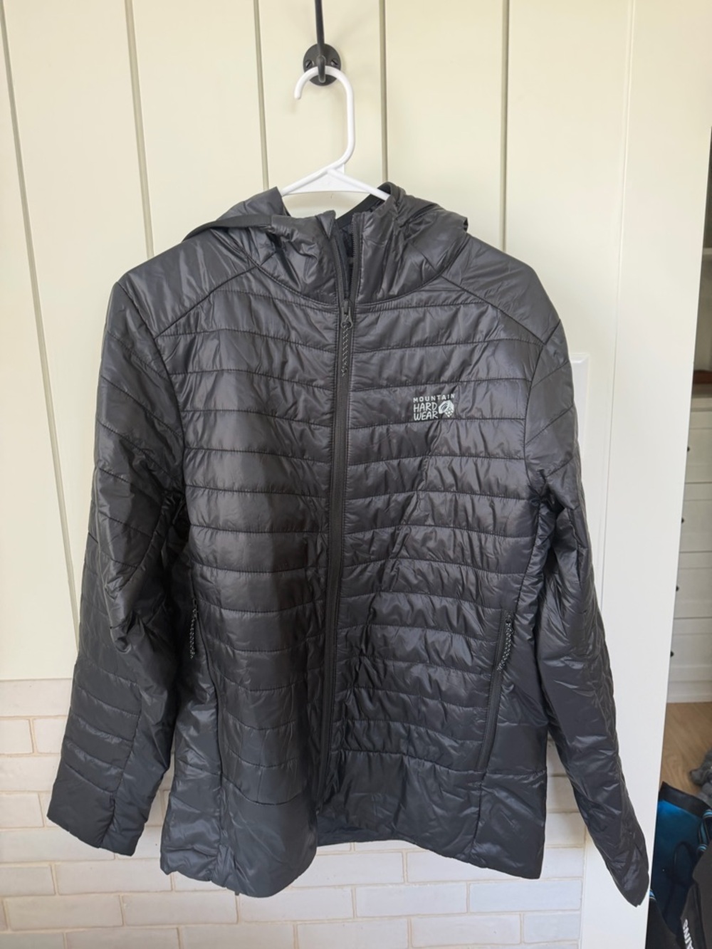 Mountain Hardwear Ghost Shadow Hooded Insulated Jacket - Charcoal